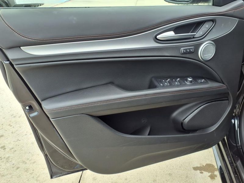 New 2025 Alfa Romeo Stelvio Image 18