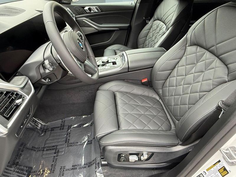 2026 BMW X7 xDrive40iImage 19
