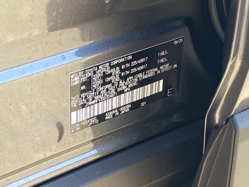New 2025 Toyota RAV4 Hybrid LEImage 19