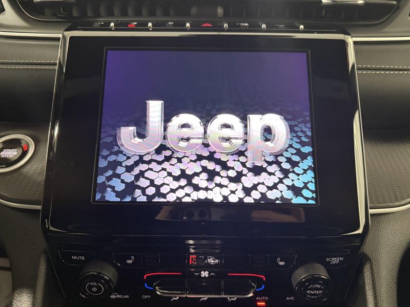Used 2024 Jeep Grand Cherokee L LaredoImage 29