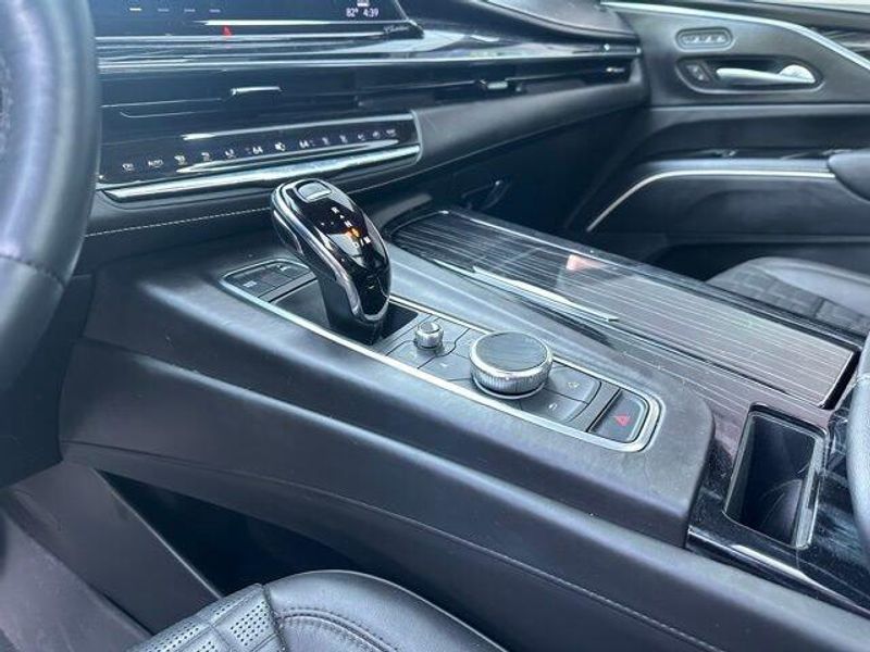 2023 Cadillac Escalade AWD V-Series
