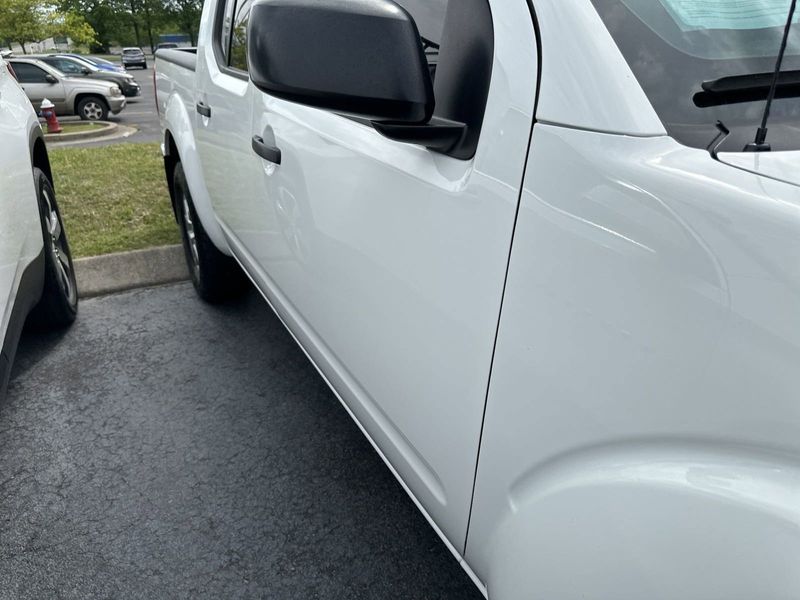 2019 Nissan Frontier SVImage 5