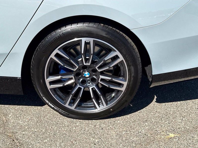 New 2027 BMW 5 Series 540i xDriveImage 14