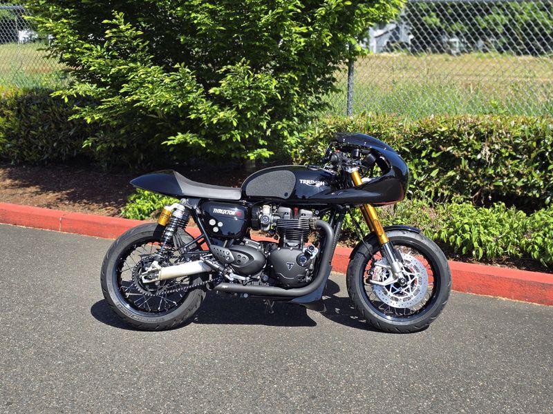 2024 Triumph THRUXTON 1200 RS 