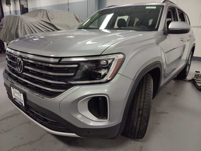 2025 Volkswagen Atlas SE AWD w/Technology PkgImage 9