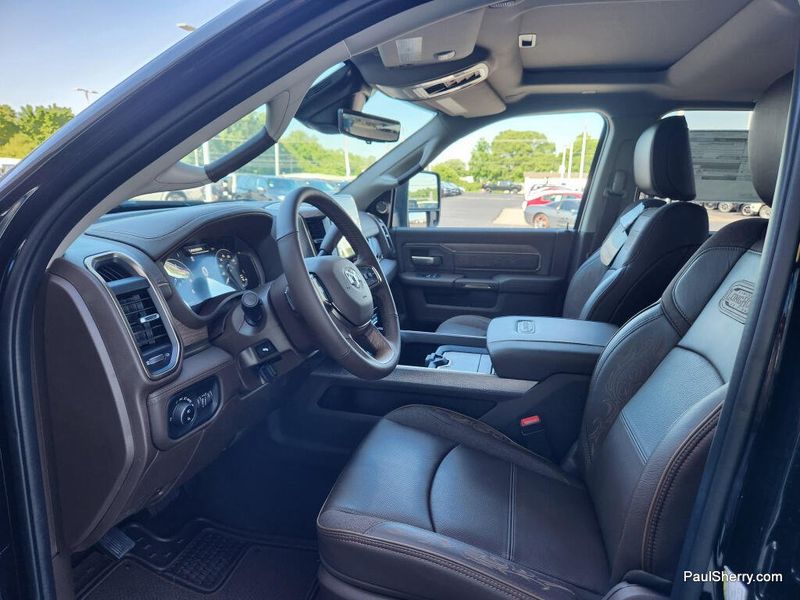 New 2026 RAM 3500 Limited Longhorn Crew Cab 4x4 8' Box