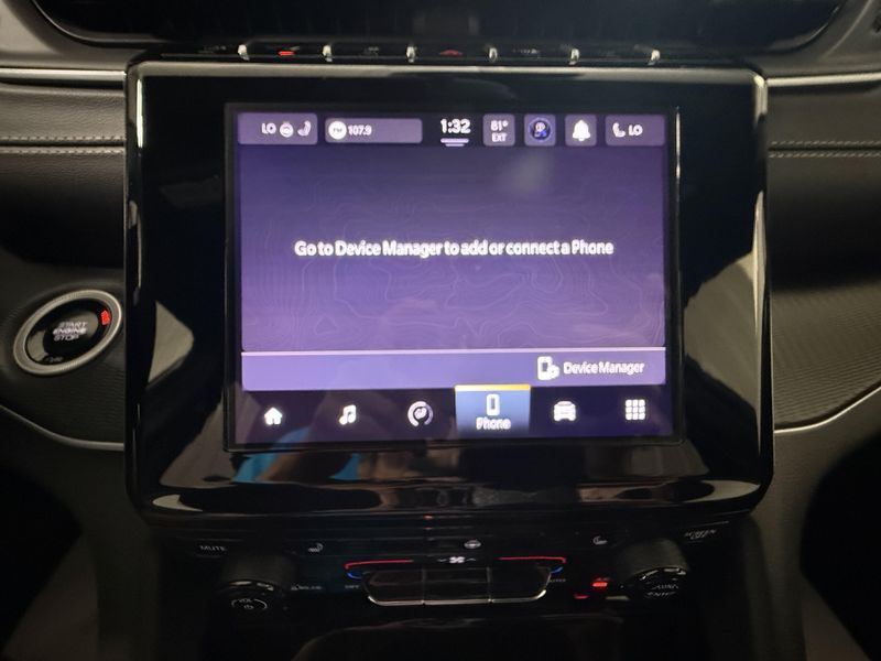 Used 2024 Jeep Grand Cherokee Laredo XImage 31