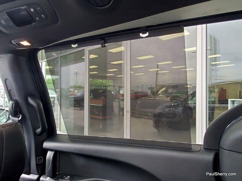 2025 Chrysler Pacifica SelectImage 28