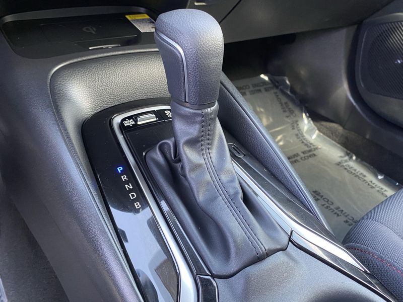 2024 Toyota Corolla SEImage 23