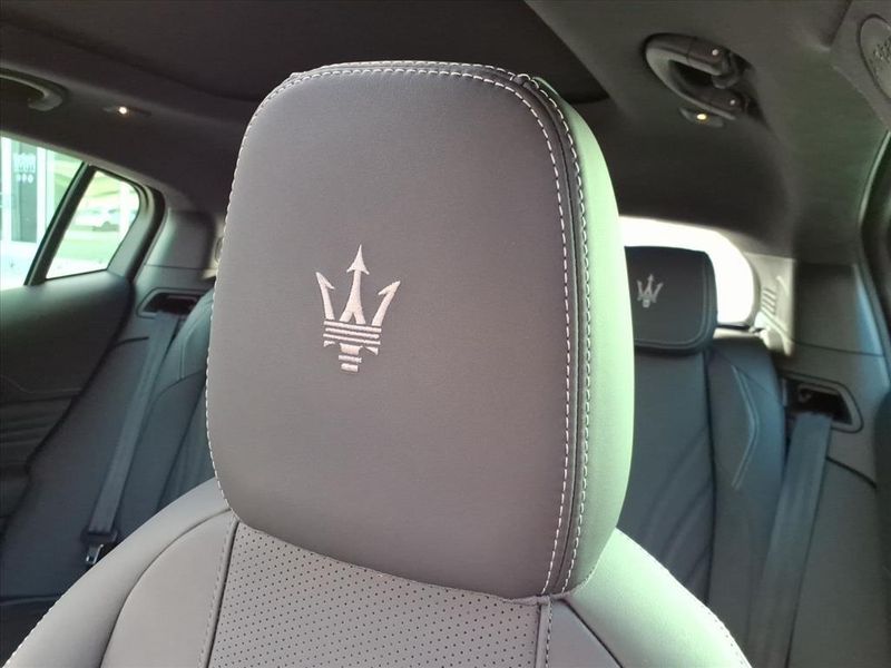 New 2025 Maserati Grecale ModenaImage 15