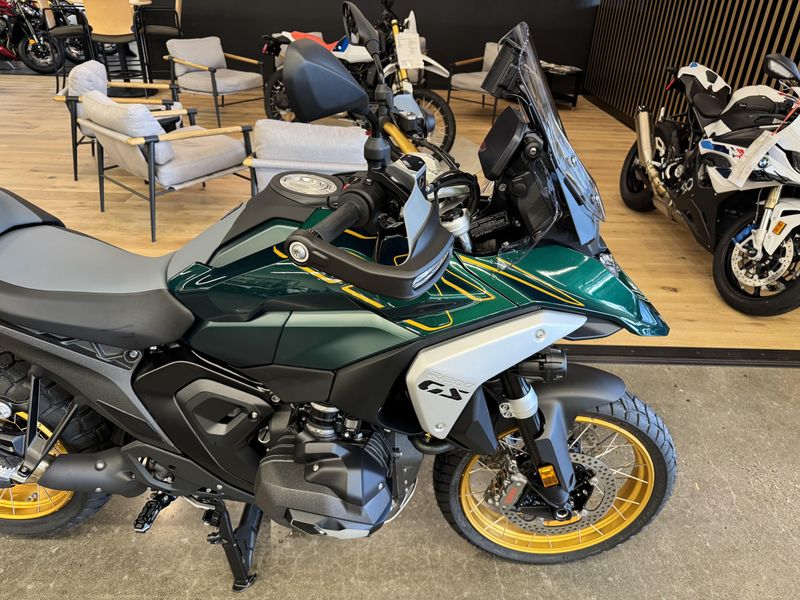 2025 BMW R 1300 GS - OPTION 719 - AURELIUS GREEN METALLIC 