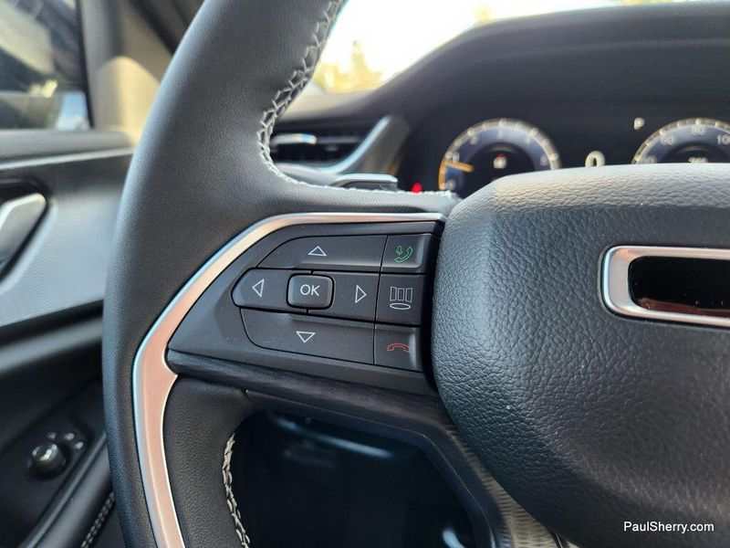 New 2025 Jeep Grand Cherokee Altitude X 4x4