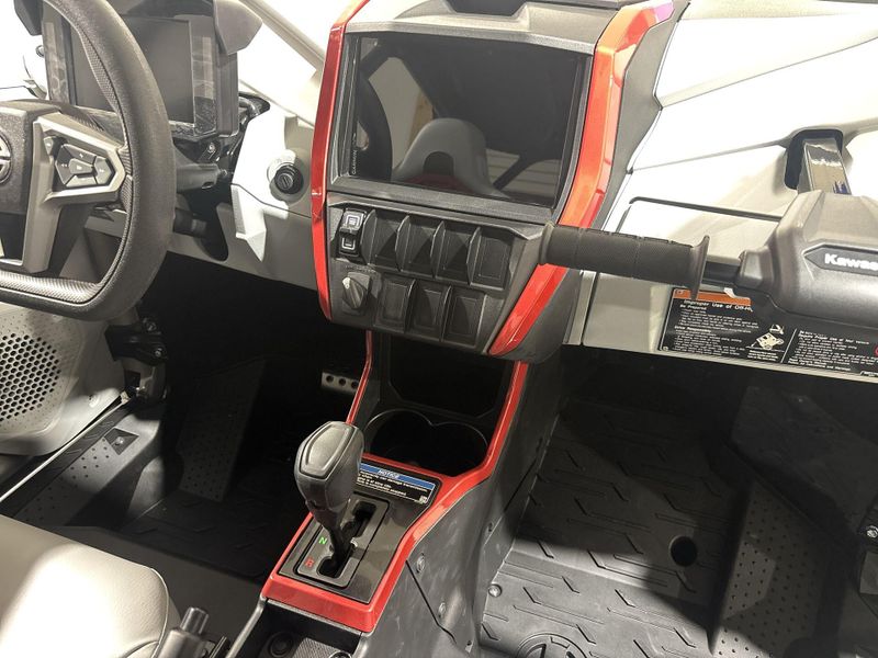 New 2026 Kawasaki TERYX5 H2 DELUXE ES Image 21
