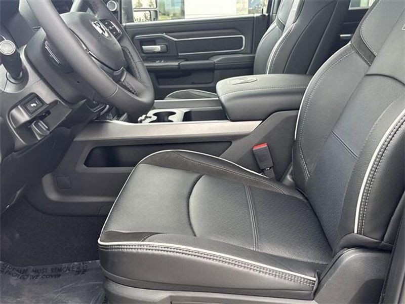 2026 Ram 2500 Laramie photo 15