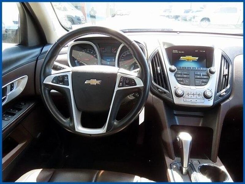 2012 Chevrolet Equinox LTZImage 11