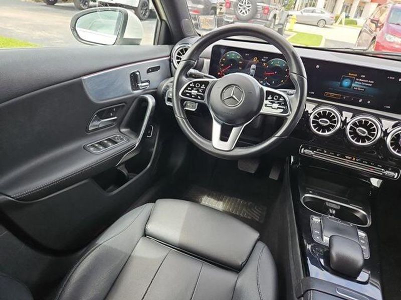 2021 Mercedes Benz A 220 4MATIC photo 14