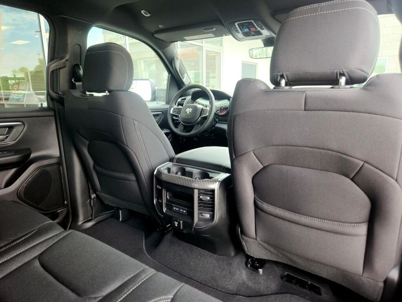 New 2026 RAM 1500 Big Horn Crew Cab 4x4 5'7' Box