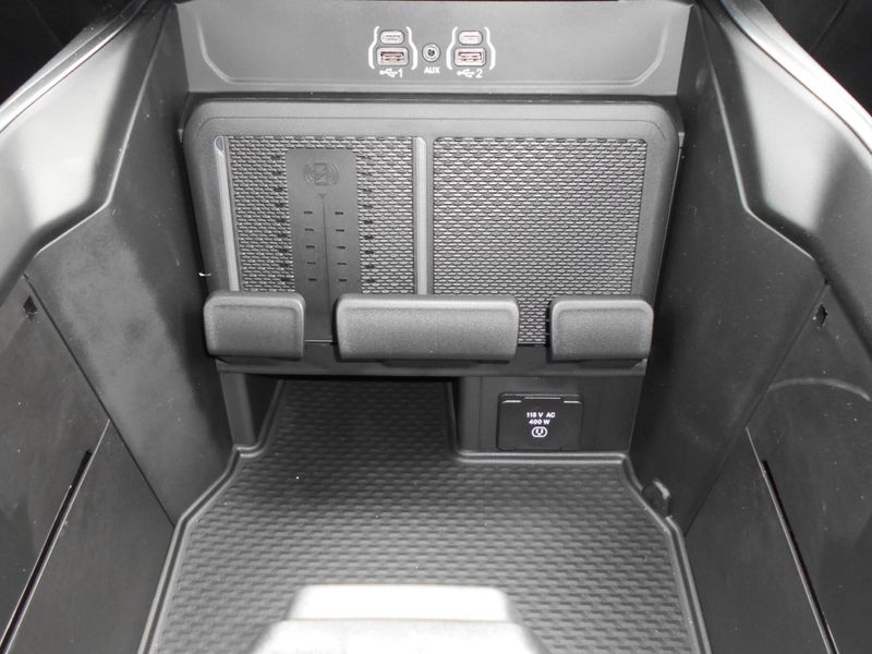2025 RAM 1500 Big Horn Crew Cab 4x4 5