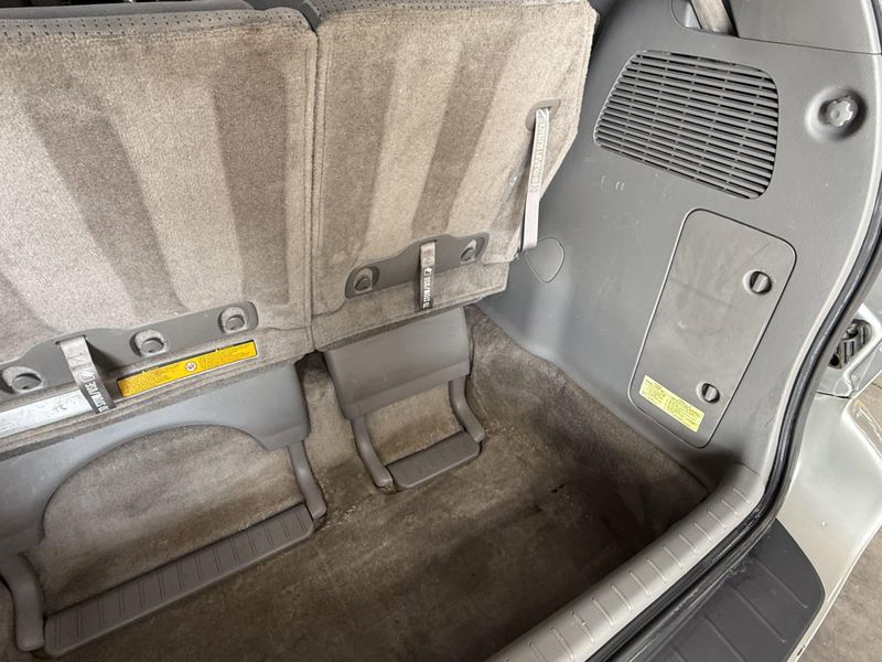 Used 2008 Toyota Sienna LEImage 9
