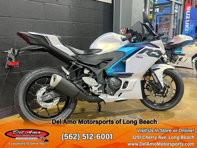 2025 Yamaha YZF-R3 ABS Image 12