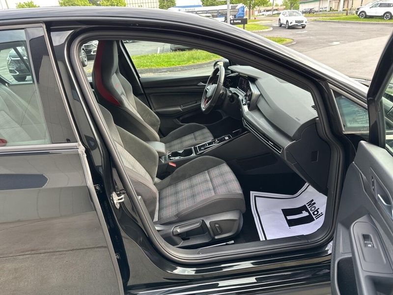2024 Volkswagen Golf GTI 2.0T SImage 16
