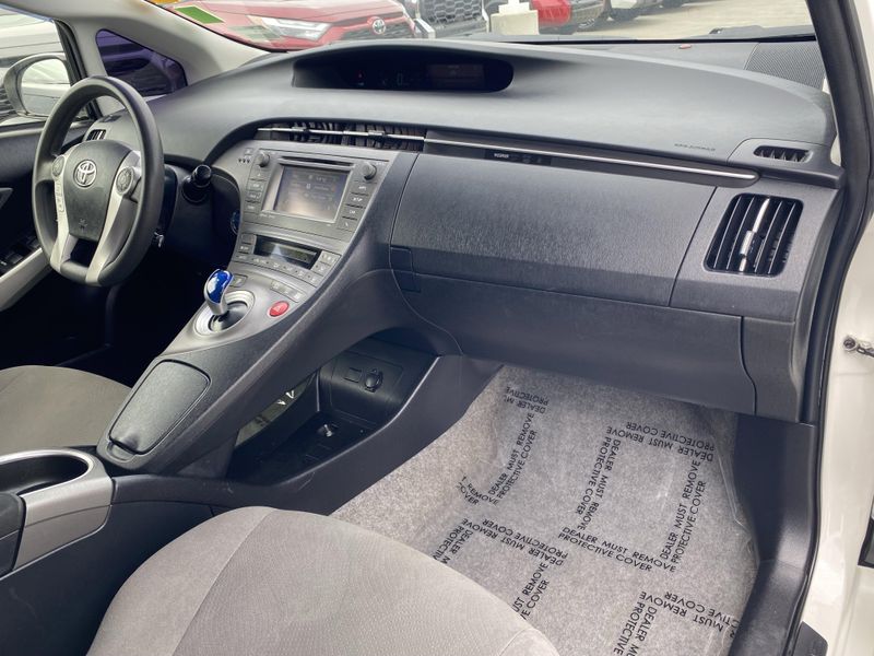 Used 2015 Toyota Prius ThreeImage 9