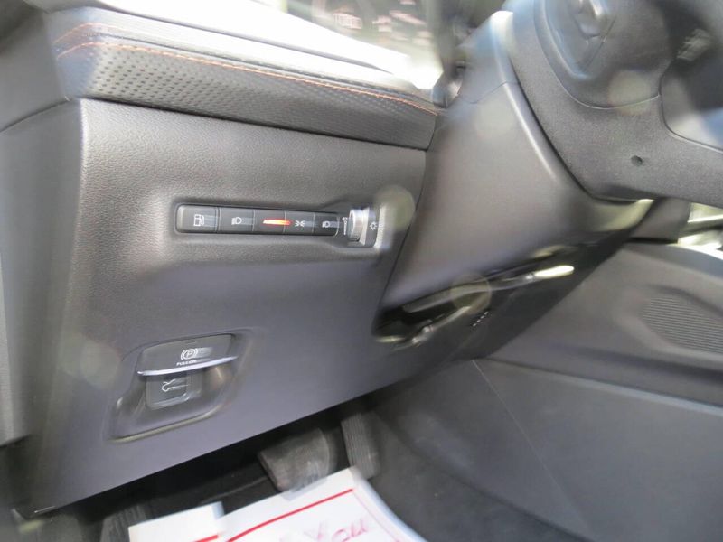 New 2026 Jeep Cherokee Limited 4x4Image 17