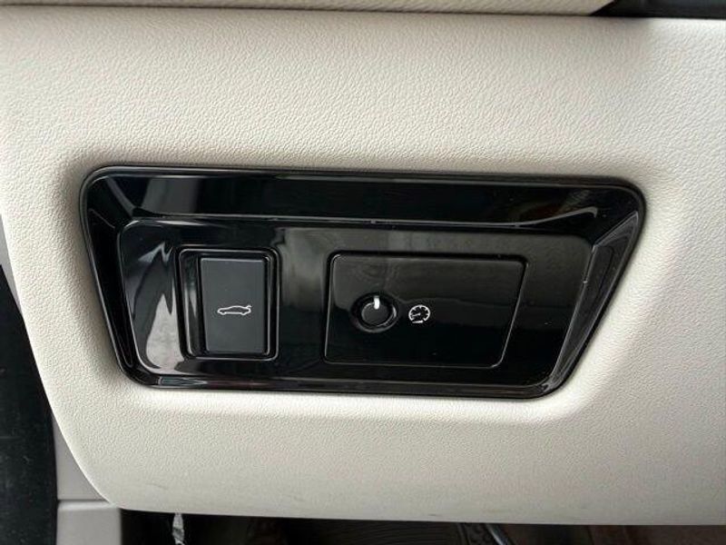 Used 2016 Jaguar XF 35t Prestige