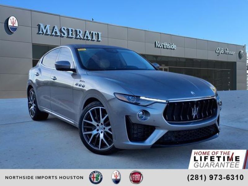 2022 Maserati Levante ModenaImage 1