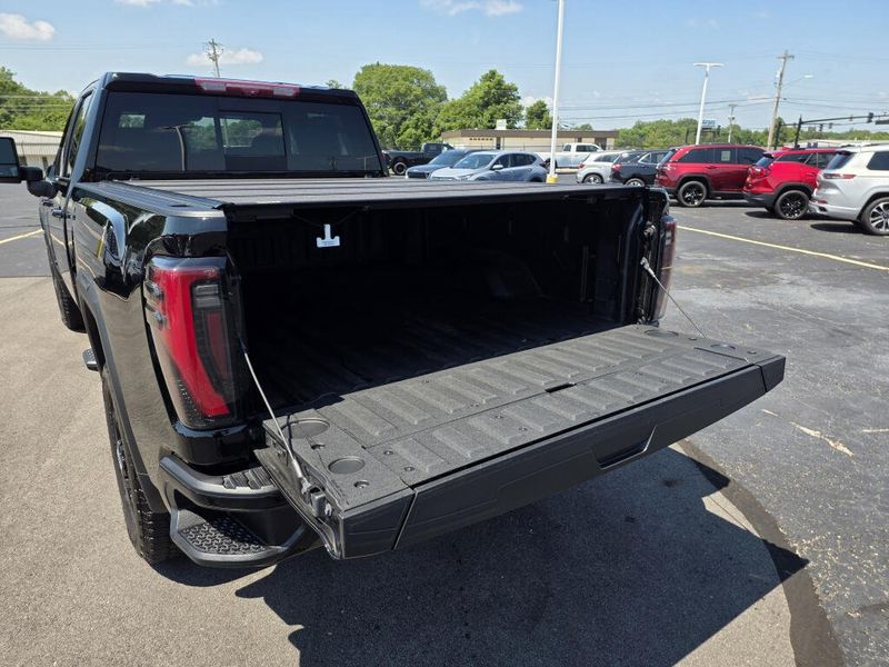 Used 2024 GMC Sierra 2500HD AT4