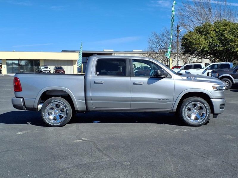 2025 Ram 1500 Lone Star photo 3