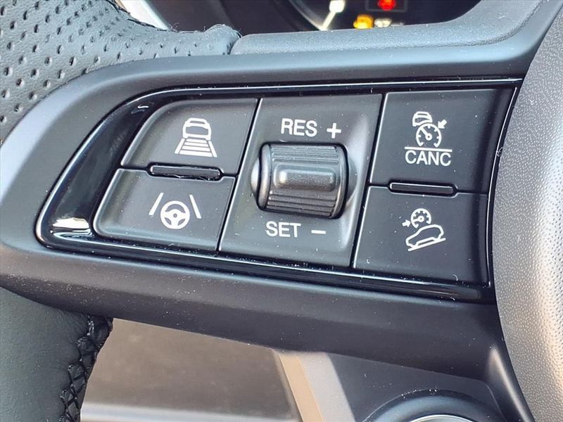 New 2026 Alfa Romeo Stelvio SprintImage 22