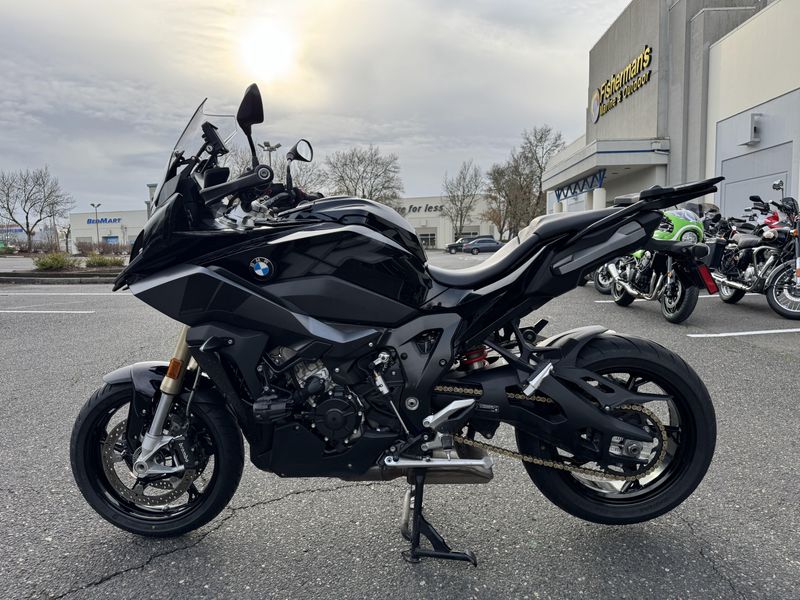 2022 BMW S 1000 XR - TRIPLE BLACK - BLACK STORM METALLIC 