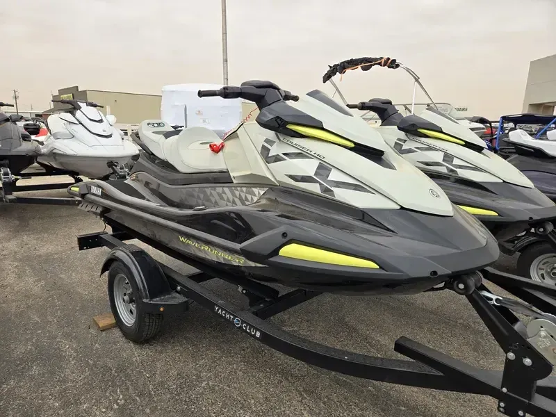 USED 2026 YAMAHA VX CRUISER HO WAUDIO-BLACK Image 1