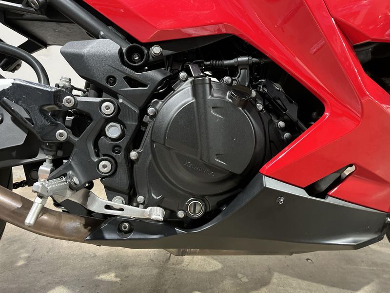 Used 2021 Kawasaki NINJA 400 ABS Image 21