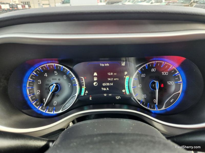 New 2026 Chrysler Voyager LX