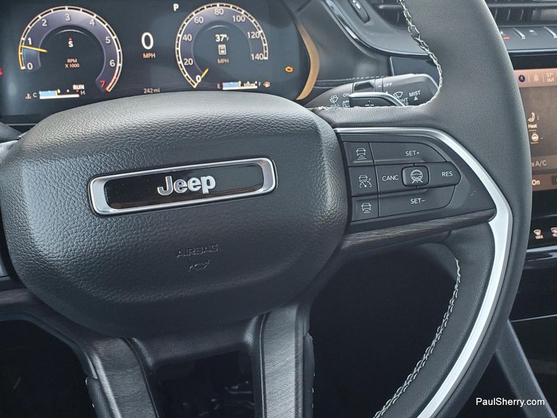 New 2026 Jeep Grand Cherokee Limited 4x4