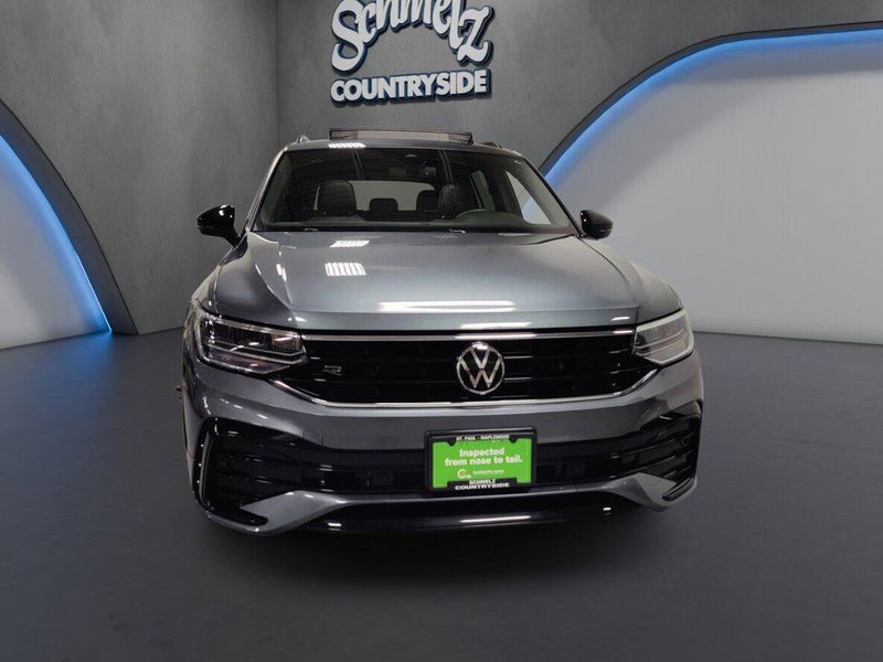 Used 2022 Volkswagen Tiguan SE R-Line Black AWD w/SUnroofImage 3