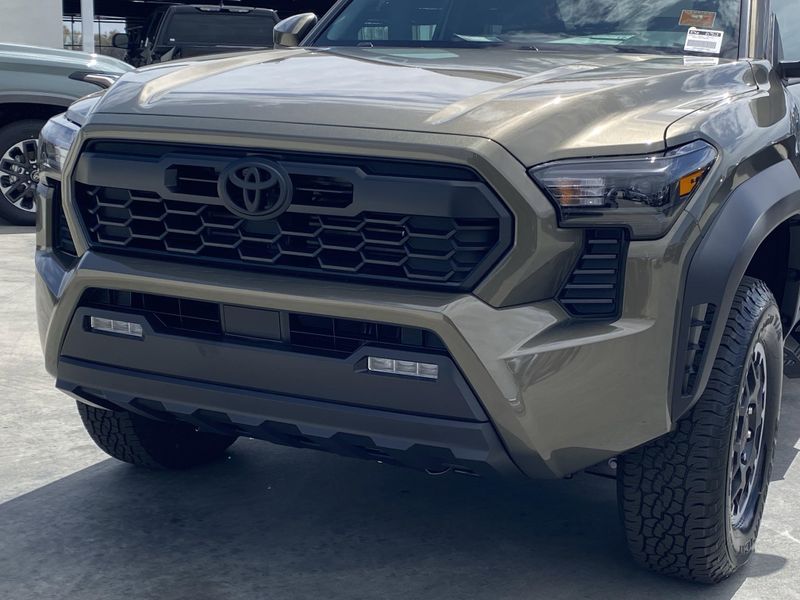 2025 Toyota Tacoma TRD Off RoadImage 7