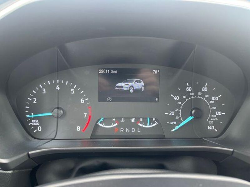 2022 Ford Escape SE photo 9