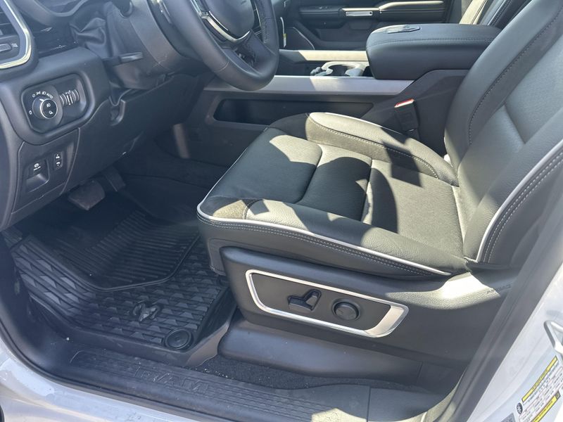 2025 RAM 1500 Laramie Crew Cab 4x4 5