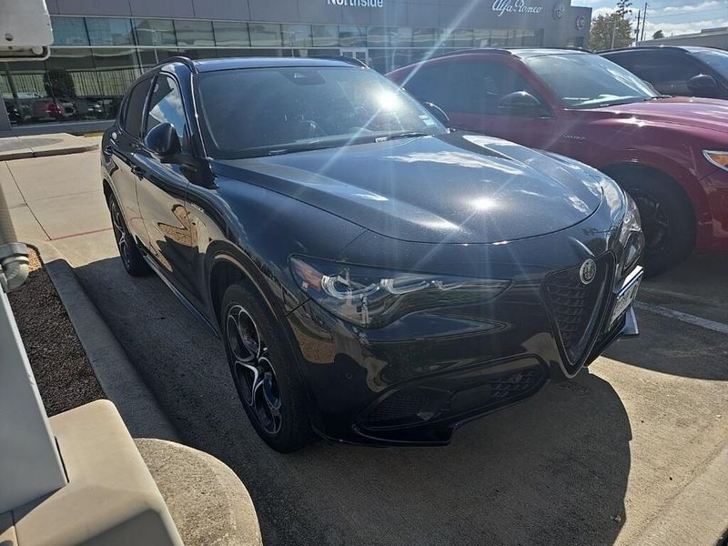 2024 Alfa Romeo Stelvio Tributo Italiano photo 2