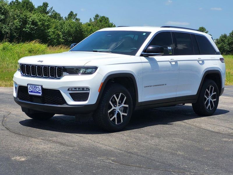 2023 Jeep Grand Cherokee LimitedImage 3