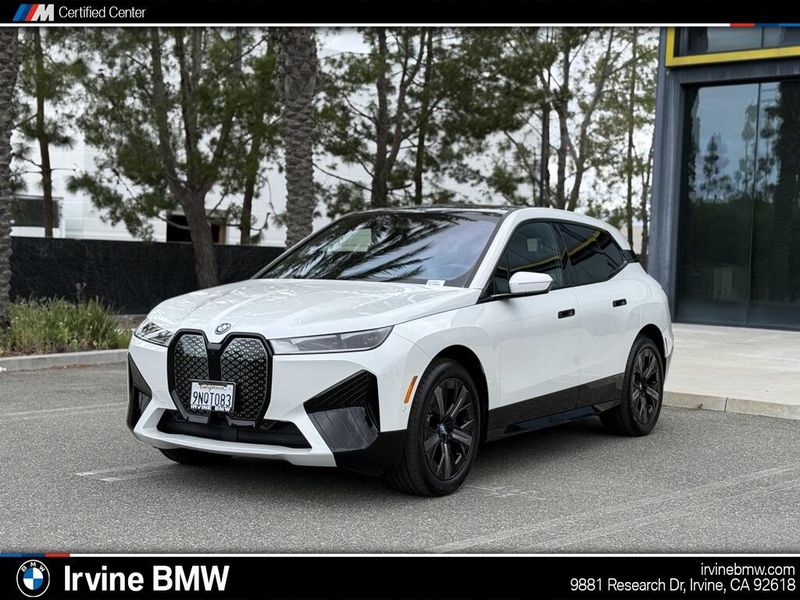2025 BMW iX xDrive50Image 1