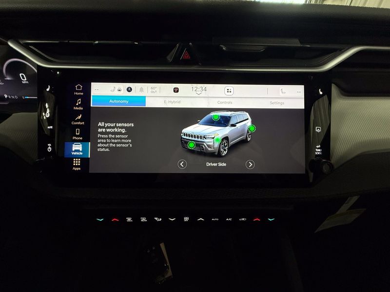 New 2026 Jeep Cherokee Limited 4x4Image 31