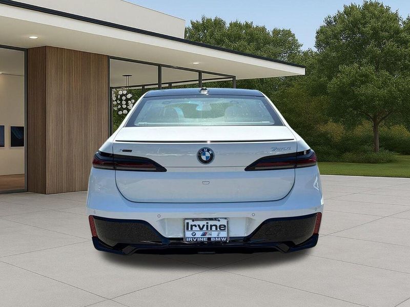 New 2026 BMW 7 Series 750e xDriveImage 10