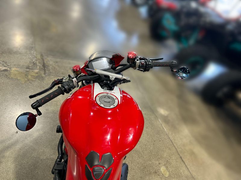 Used 2019 Ducati MONSTER 1200 R Image 23