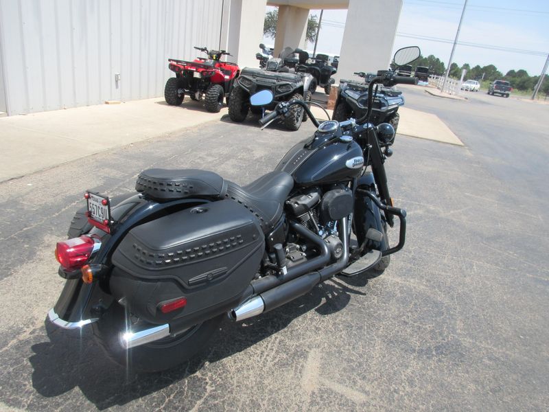 USED 2023 HARLEY SOFTAIL HERITAGE SOFTAIL CLASSIC 114 Image 5