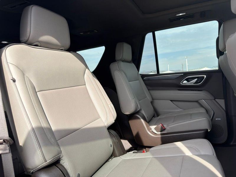 Used 2021 GMC Yukon SLTImage 17