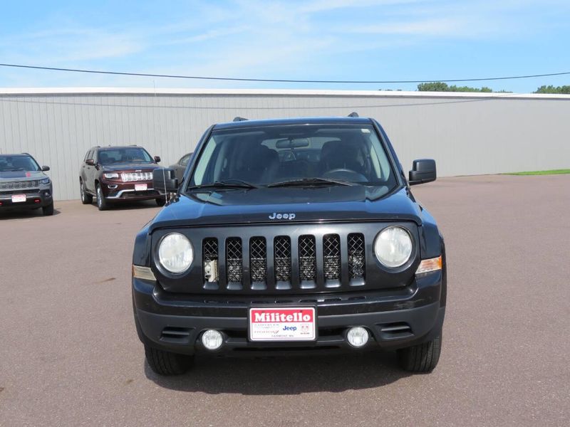 Used 2011 Jeep Patriot Sport 4x4 4dr SUVImage 7